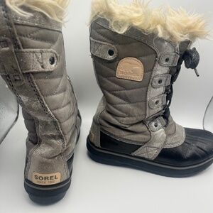 SOREL Tofino Il  Girls  Silver Gray Black Winter Snow Boot  Fur  Lace Up  Size 1